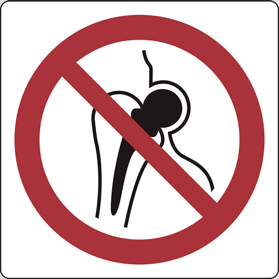 (vietato l’accesso ai portatori di protesi metalliche – no acccess for people with metallic implants)