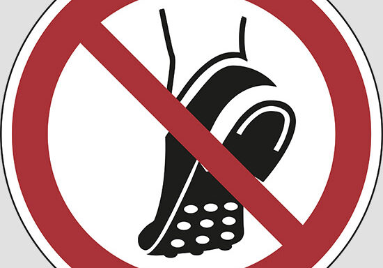 (do not wear metal-studded footwear)