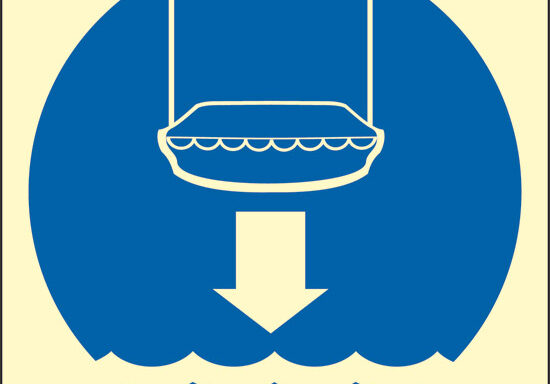 (calare in acqua scialuppa di salvataggio)