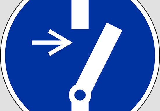 (disconnect before carrying out maintenance or repair)