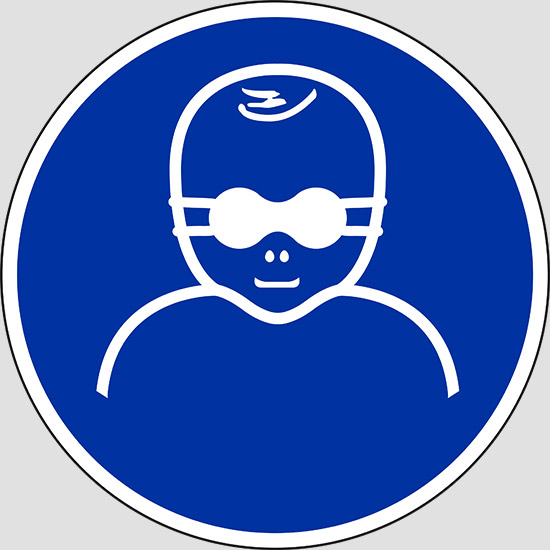 (protect infants’ eyes with opaque eye protection)