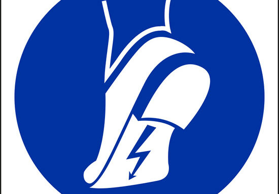(indossare calzature anti-statiche – wear anti-static footwear)