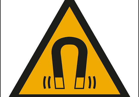 (pericolo campo magnetico – warning: magnetic field)