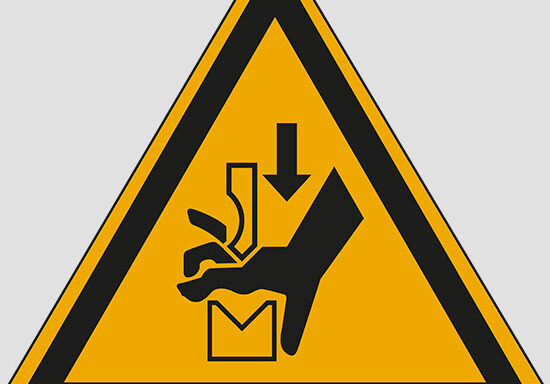 (warning: hand crushing between press brake tool)